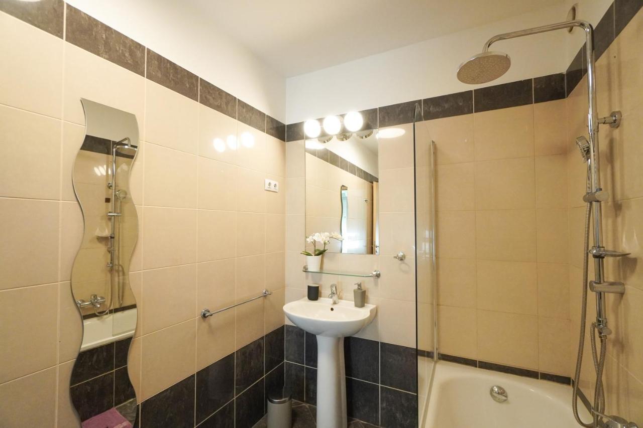 Apartment Gozsdu Downtown